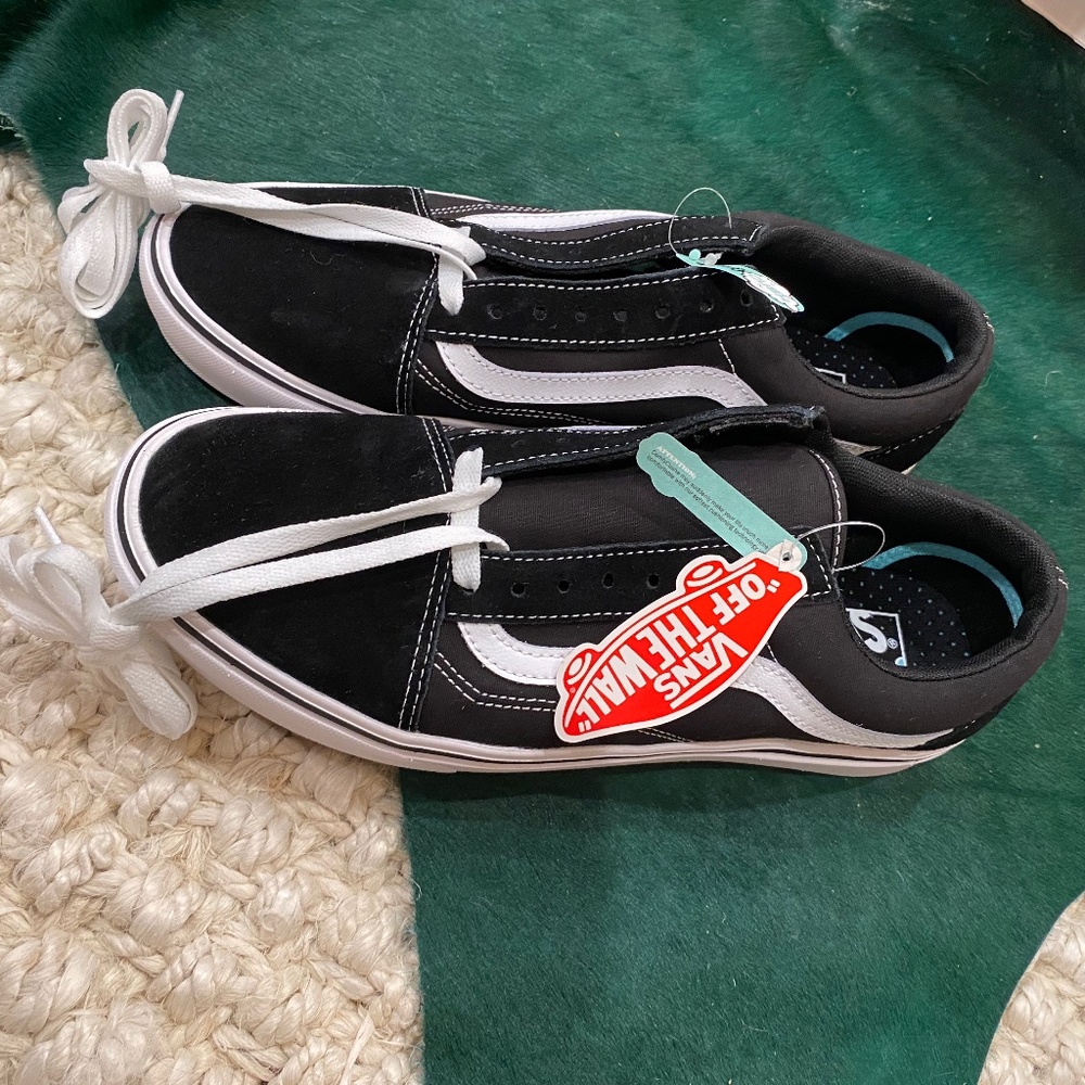 Black Old Skool Vans, Size 11, New with Tags.